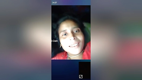 Today Exclusive-desi Bhabhi Shows Her Boobs And Pussy On Vc