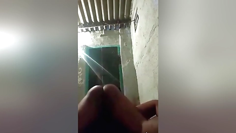 Indian wife fucks her husband in amateur porn video