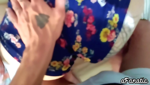 Hot blonde sucking and eating her wet body in hd porn