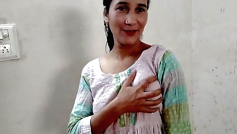 Cute Stepsister Ko Godi Me Baitha Kar Chuchi Daba Kar Choda