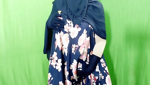 Homewife fucking neighbor in her house by a neighbor