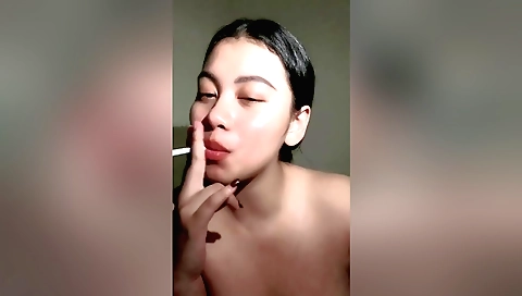 Hot and sexy smoking female in amateur hd sex scene