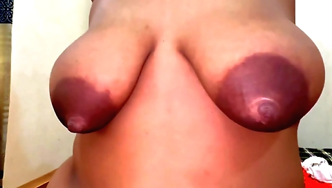 Indian stepmom fucked in hotel after waiting for boyfriend