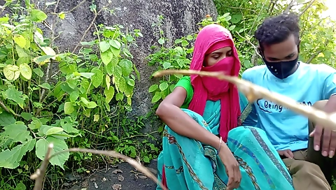 Outdoor hot juggle sex with me in the forest in hd