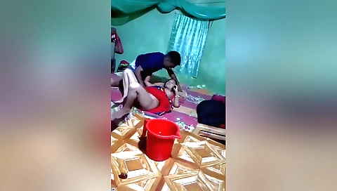 Hot brunette amateur babe with big jugs sucking dick