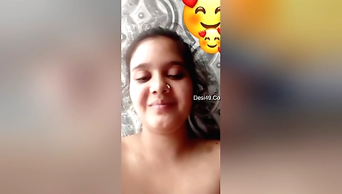 Today Exclusive -hot Desi Girl Shows Her Boobs And Pussy 1