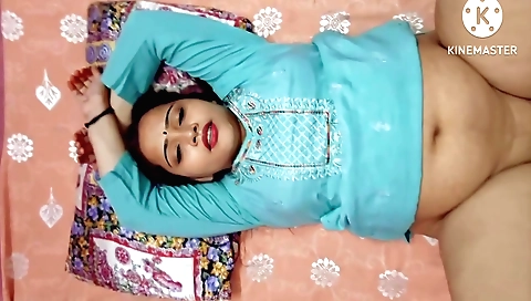 Hairy brunette has a blow job and she loves sucking dildos