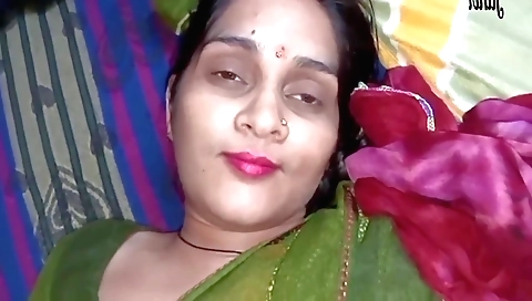 Indian girl in pink t-shirt gets fucked in her mouth and pussy