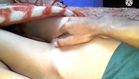 Desi Indian hairy woman has a nice hot handjob pov video