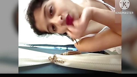 Indian brunette shows her body and pussy in hd video