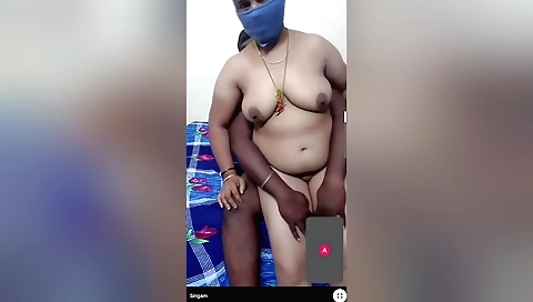 Hot indian auntie video of chubby face and sexy legs