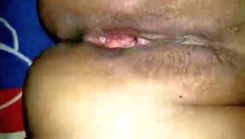 Indian amateur hussy doing rough sex on a man's cock