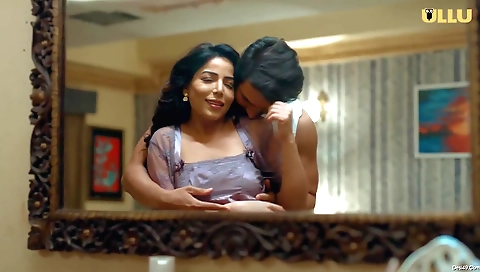 Milf with a hot face gets on the net for first sex