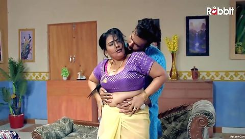 Sexy brunette big-assed and a creampie in her tight pussy