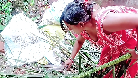 Indian stepsister cumming on camera in a hot solo video