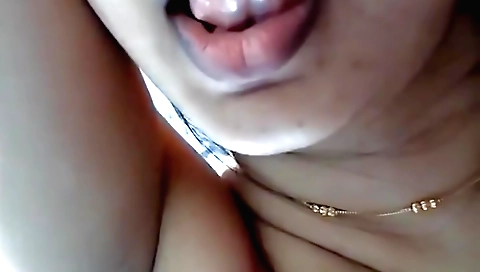 Indian wife is perfect for the guy to play with her