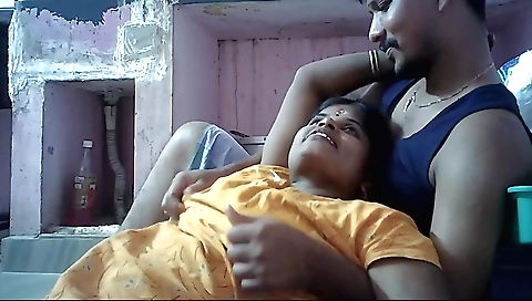 Indian housewife with big boobs gets fucked by boyfriend