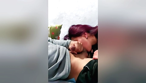Amateur redhead video shows her enjoying a nice blowjob