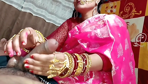 Indian hottie sucks a big dick and finger and finger