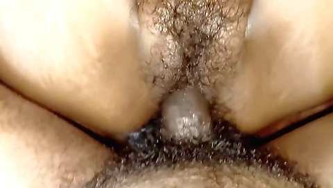 Indian amateur hairy fuck video with a woman and her partner