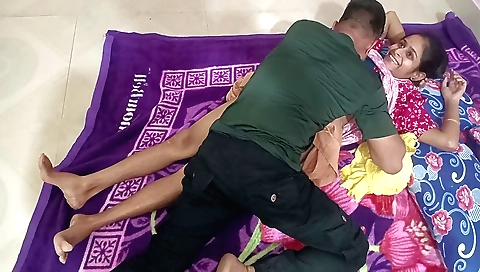 Indian brunette girl has a nice face and a nice body