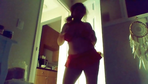 I am showing off my tits and body in a webcam video