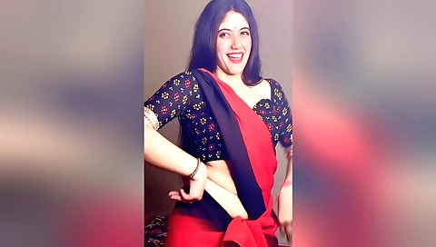 Beautiful woman massage by a hot amateur solo clip