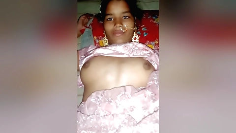 Indian brunette takes off her sexy dress and gives a hot blowjob