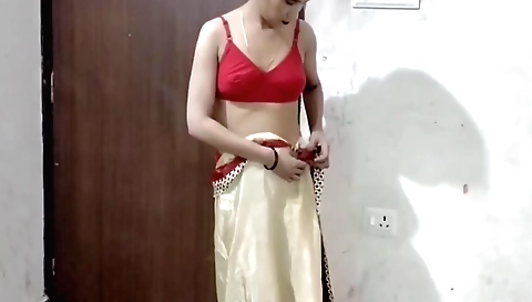 Indian sex film shows a small stepsister with her husband