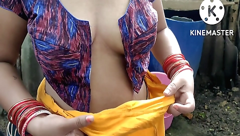 Indian hottie in a sexy outfit in a beautiful video