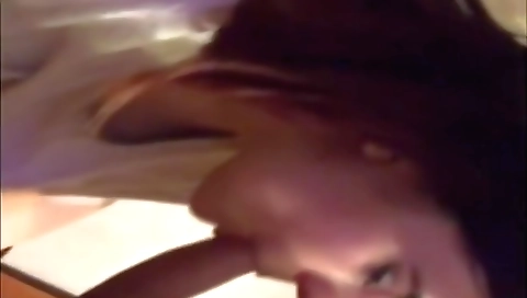 Indian babe with small tits makes a wild homemade vid